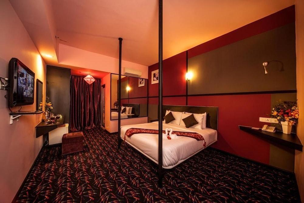 Thy Executive Hotel Johor Bahru Exterior photo